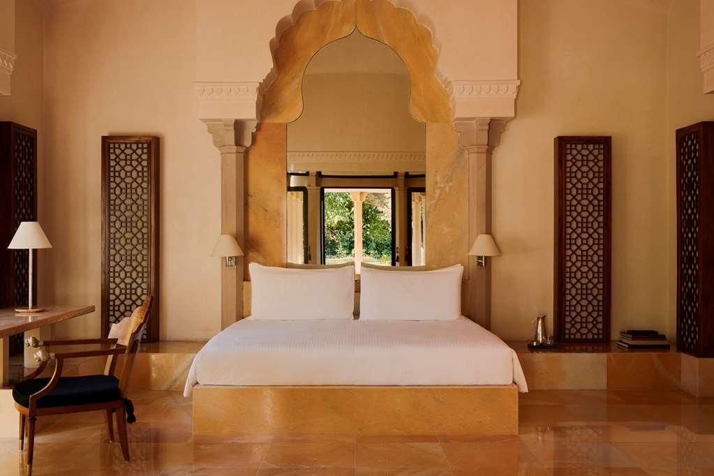 Amanbagh Otel Ajabgarh Oda fotoğraf